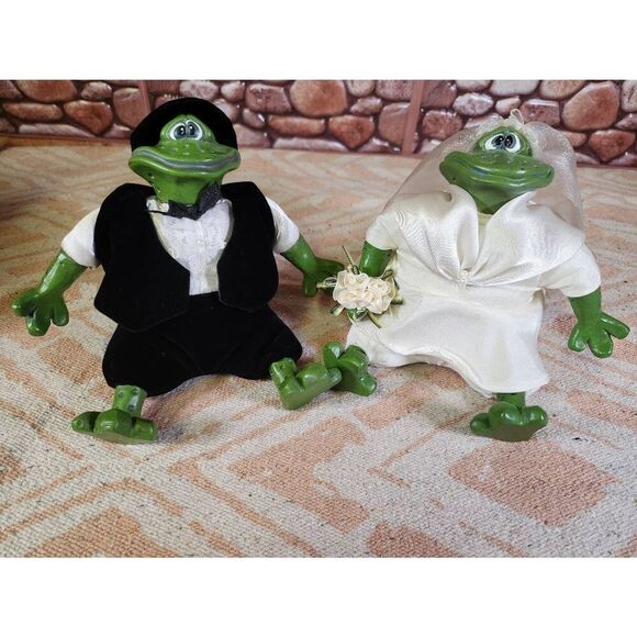Vtg Frog Set Mr. & Mrs. Pondhopper Bride & Groom Wedding Collectible Frog Couple - Picture 1 of 8